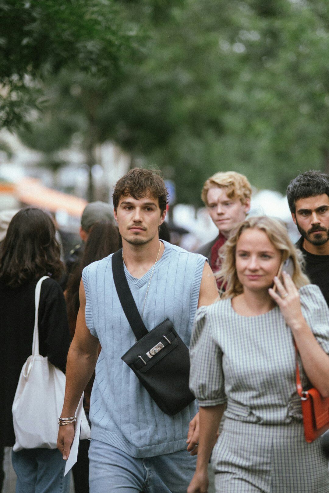 paris celebrities walking